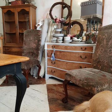 retail location specializing in refinishing and reviving old furniture using chalk paint